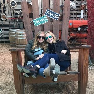 Meet your Posher, Karissa